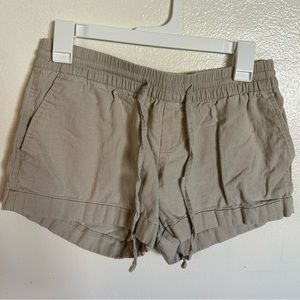 Linen shorts
